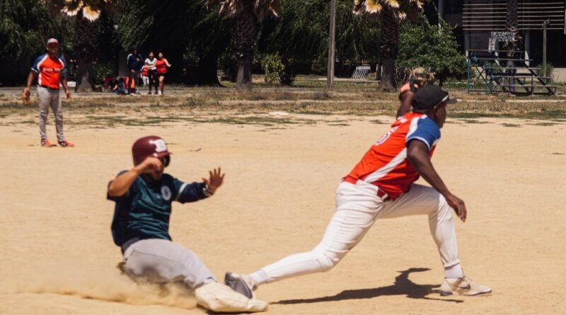 Béisbol en Chile: Un nuevo deporte que se radicó en Concepción por venezolanos