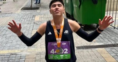 milovan tras cumplir su objetivo al correr la maratón de santiago