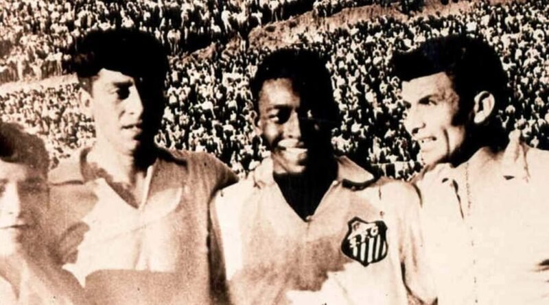 El día que el Santos de Pelé llegó al Estadio El Morro de Talcahuano y desató la locura
