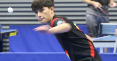 El Gran Concepción se ha transformado en una cuna de talentos deportivos, y la comuna de Hualpén lidera este recambio generacional con Gonzalo Acuña, una joven promesa que a sus 16 años ya se ubica en el puesto 86 del ranking nacional de la Federación Chilena de Tenis de Mesa (Fechiteme).